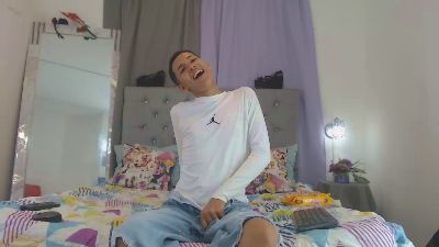 PhillipCox live cam on Cam4