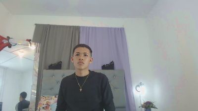 PhillipCox live cam on Cam4