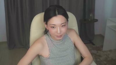 PhuongGregas live cam on Cam4