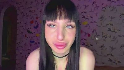 PhyllisHoetger live cam on Cam4