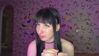 PhyllisHoetger live cam on Cam4
