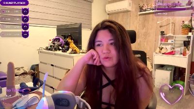 Pi0la live cam on Cam4