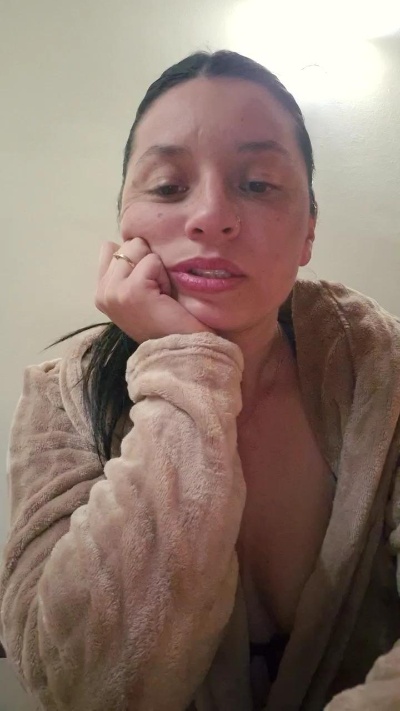Pia_pilar1 live cam on Cam4