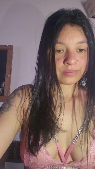 Pia_pilar1 live cam on Cam4