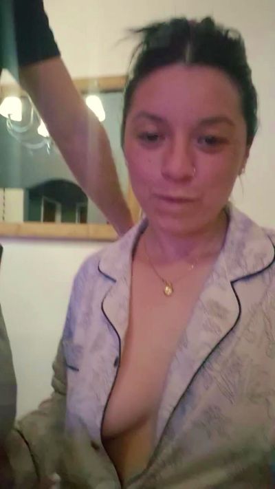 Pia_pilar1 live cam on Cam4