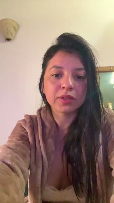 Pia_pilar1 live cam on Cam4