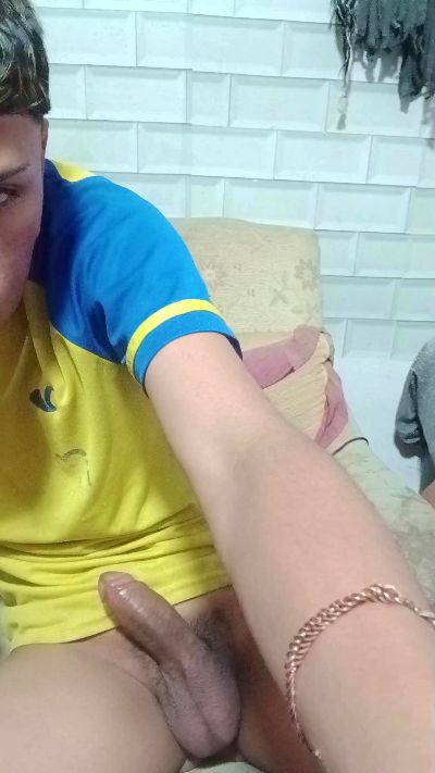 Pibe1357 live cam on Cam4