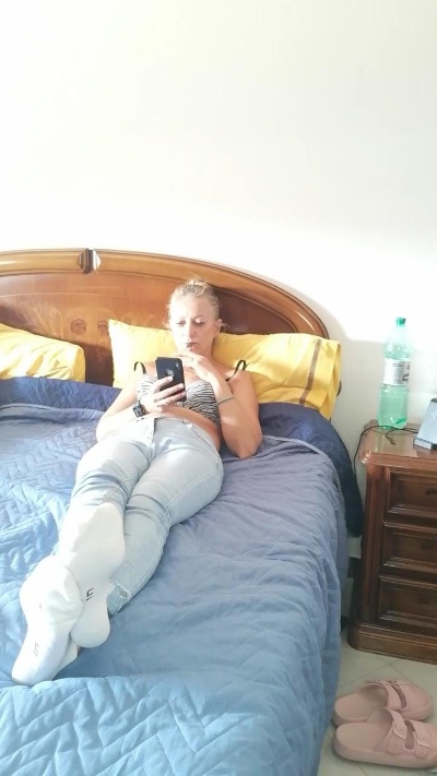 Piedisexy81 live cam on Cam4