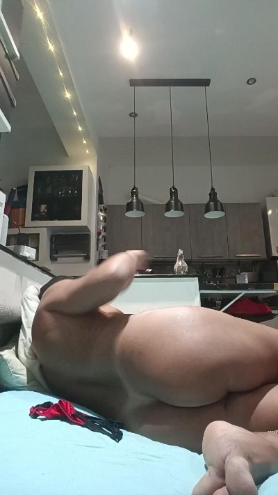 Piedisuper76 live cam on Cam4