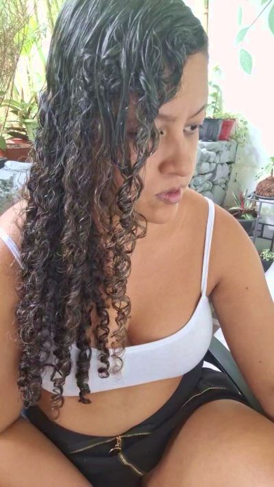 PieldeChocolate live cam on Cam4