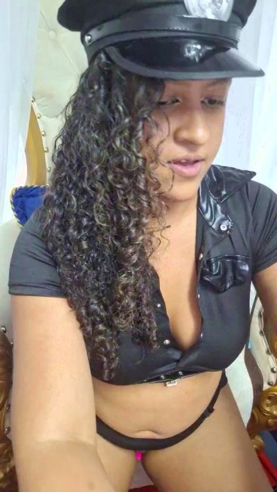 PieldeChocolate live cam on Cam4