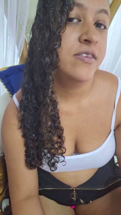 PieldeChocolate live cam on Cam4