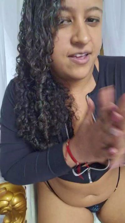 PieldeChocolate live cam on Cam4