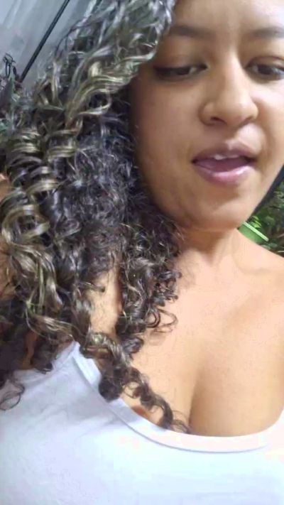 PieldeChocolate live cam on Cam4