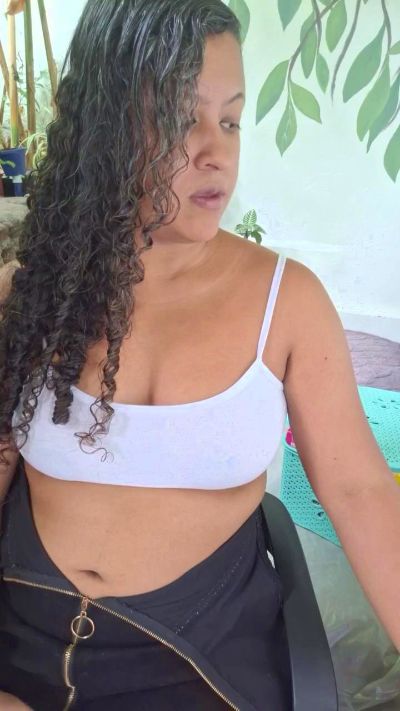 PieldeChocolate live cam on Cam4