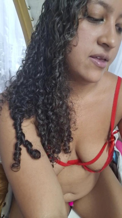 PieldeChocolate live cam on Cam4