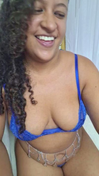 PieldeChocolate live cam on Cam4