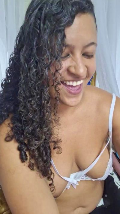 PieldeChocolate live cam on Cam4