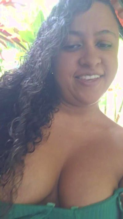 PieldeChocolate live cam on Cam4