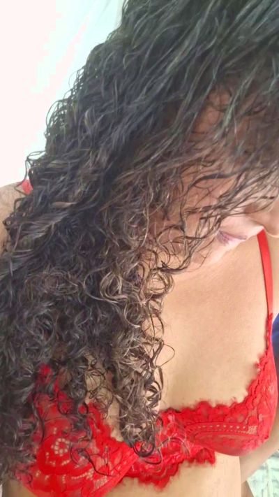PieldeChocolate live cam on Cam4