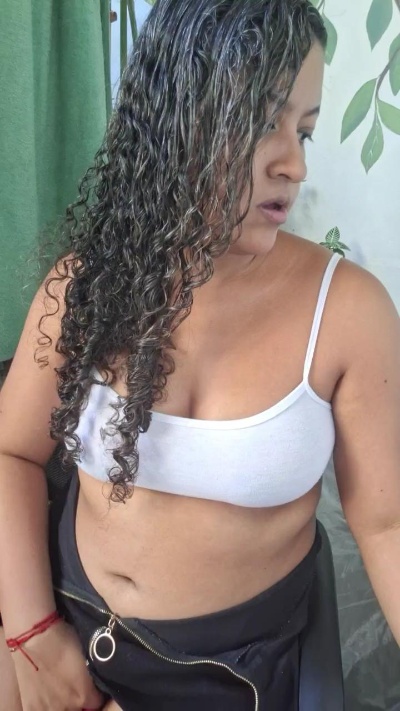 PieldeChocolate live cam on Cam4