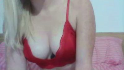 Pierra live cam on Cam4