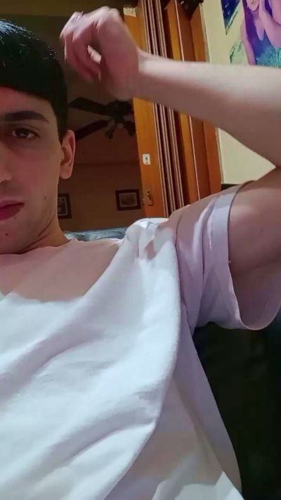 Pijota1997 live cam on Cam4