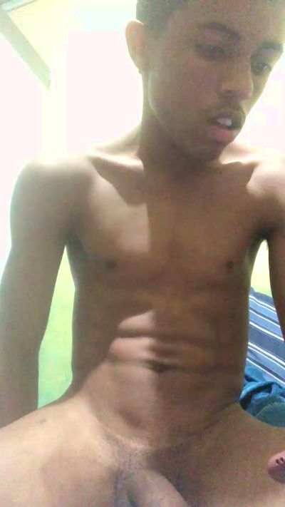 Pikenoofcll live male webcam from Brazil