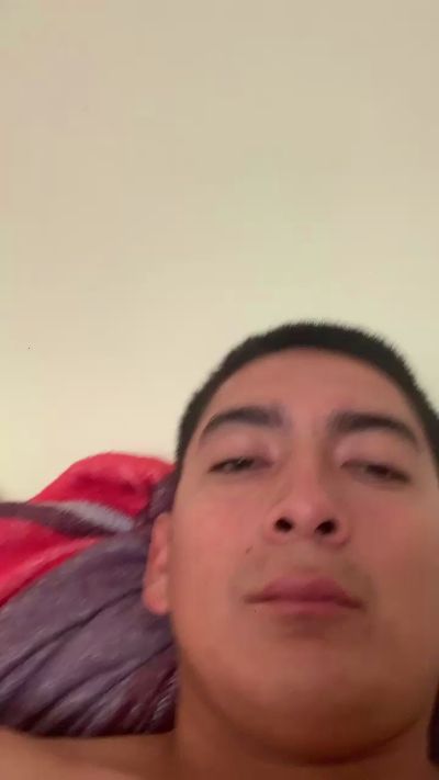Pilchen live cam on Cam4
