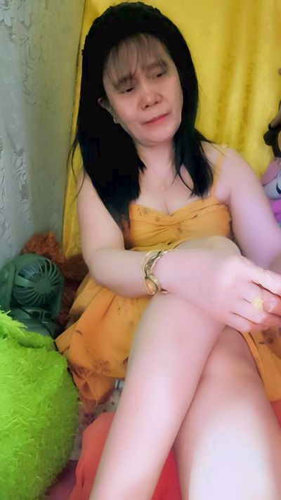 PinayDollhottie live cam on Cam4