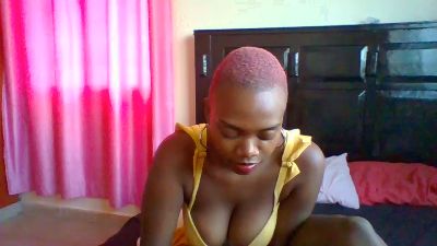 PinkDomina live cam on Cam4