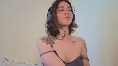 Pink_Trinity live cam on Cam4