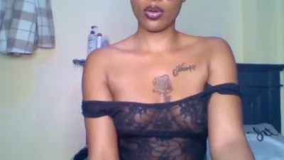 Pinky_shyee live cam on Cam4