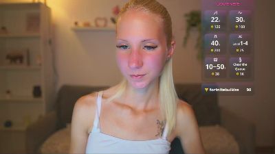 Piper_Perri_18 live cam on Cam4