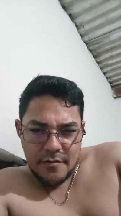 Pirulox08856 live cam on Cam4