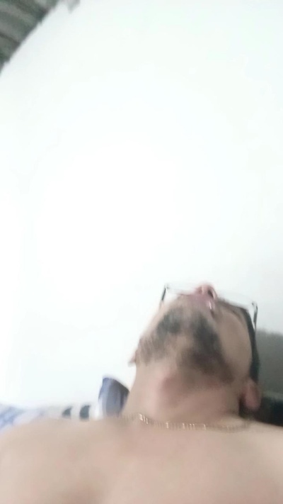 Pirulox08856 live cam on Cam4