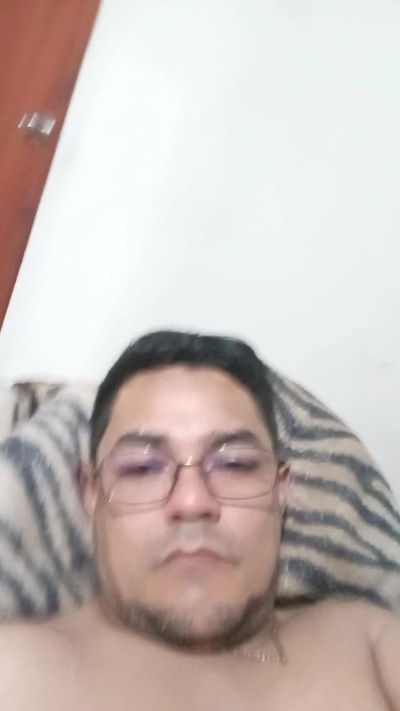 Pirulox08856 live cam on Cam4