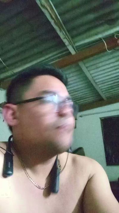 Pirulox08856 live cam on Cam4