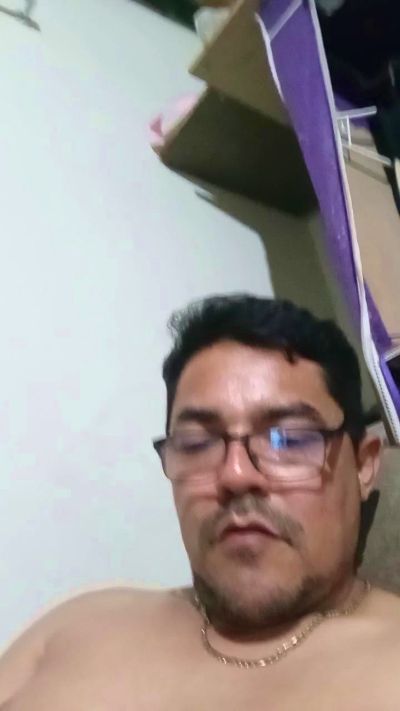 Pirulox08856 live cam on Cam4