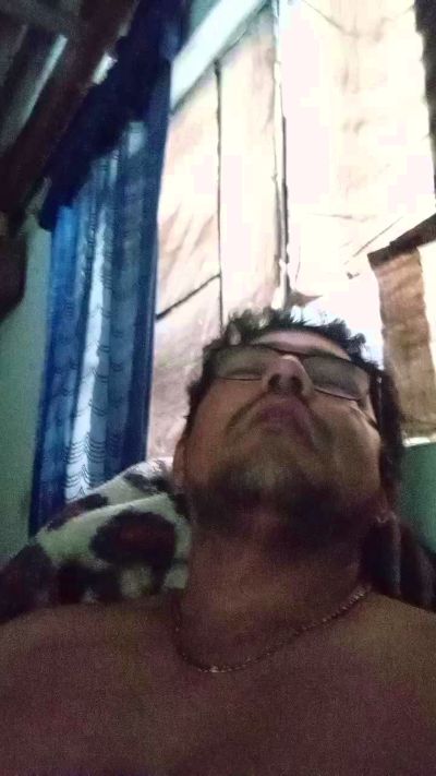 Pirulox08856 live cam on Cam4