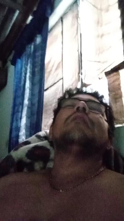 Pirulox08856 live cam on Cam4