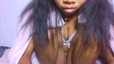 Pisou3 live cam on Cam4