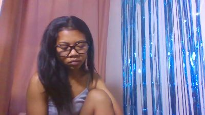 Pisou3 live cam on Cam4