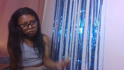 Pisou3 live cam on Cam4