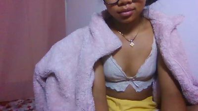 Pisou3 live cam on Cam4