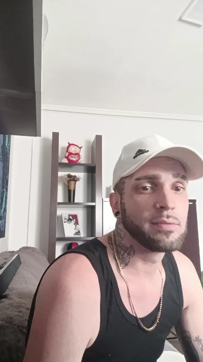 PitonTraviesa live cam on Cam4