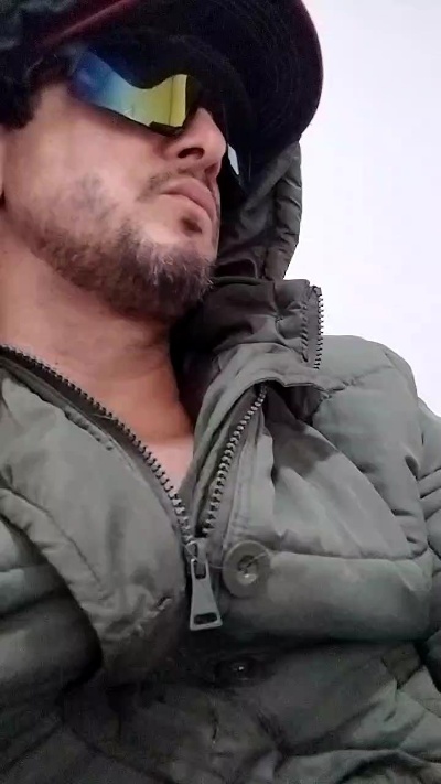 Pittgarciaator live cam on Cam4