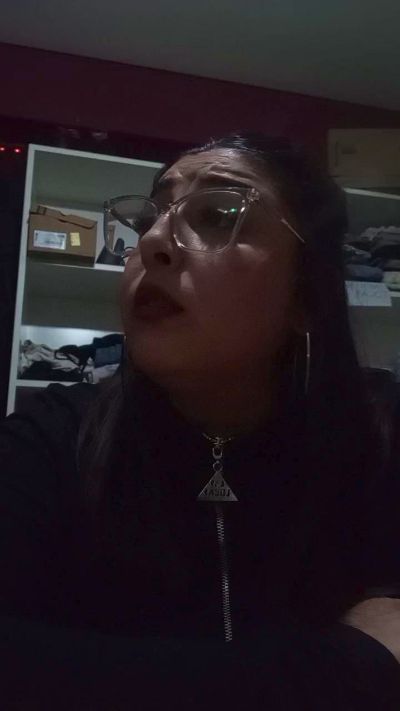 Pitufina2001 live cam on Cam4