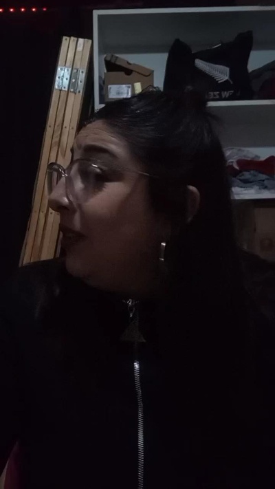 Pitufina2001 live cam on Cam4