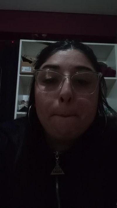 Pitufina2001 live cam on Cam4